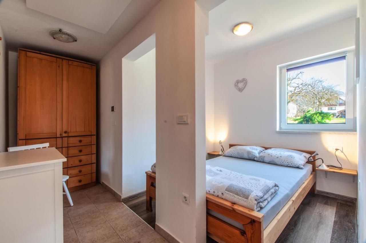 Apartments Julia Бохинь Экстерьер фото