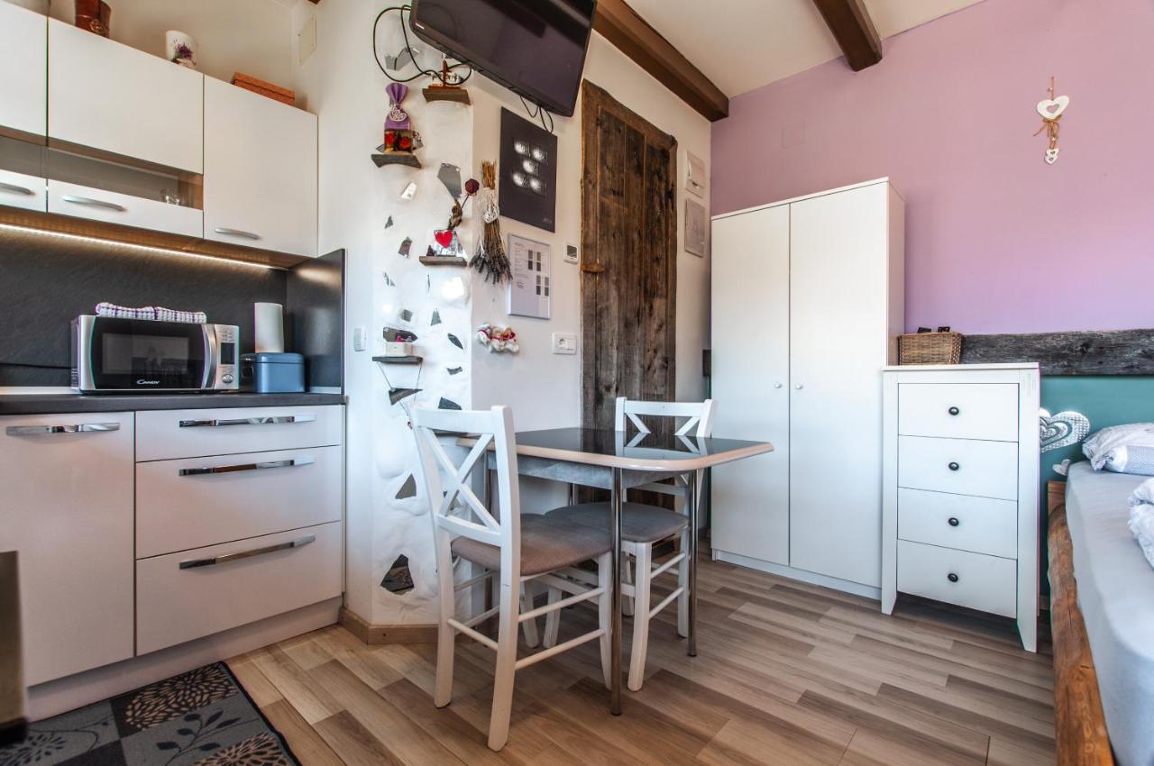 Apartments Julia Бохинь Экстерьер фото