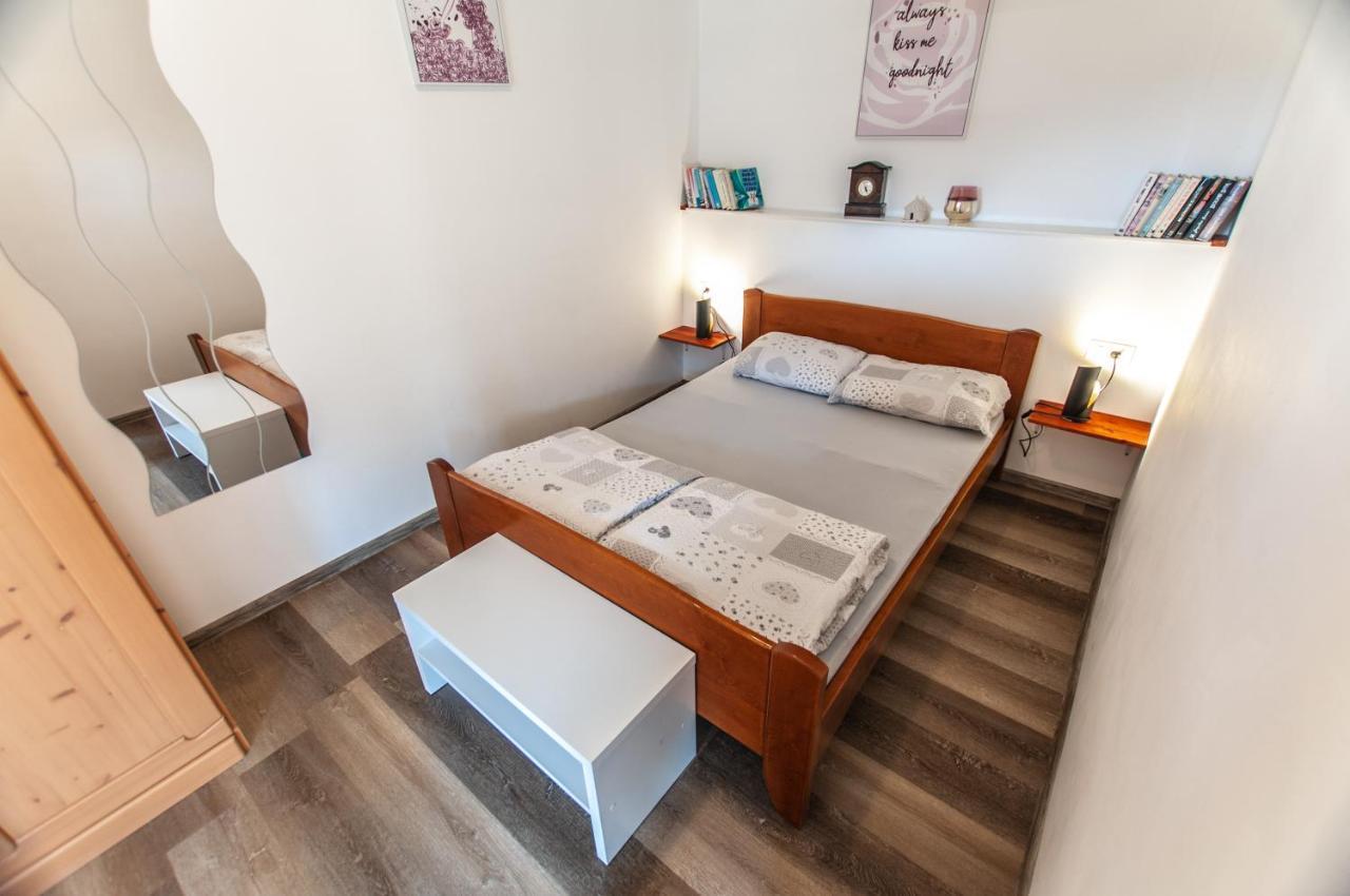 Apartments Julia Бохинь Экстерьер фото